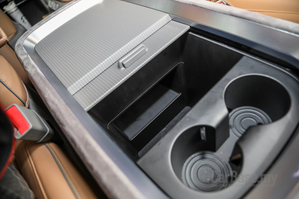 Hyundai Staria US4 (2021) Interior
