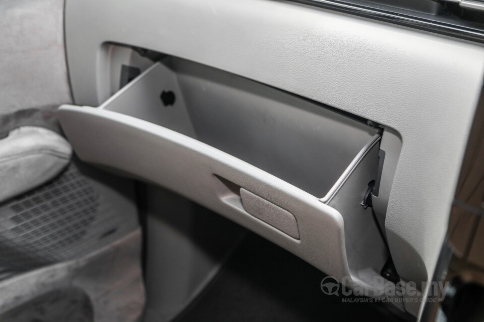 Hyundai Staria US4 (2021) Interior