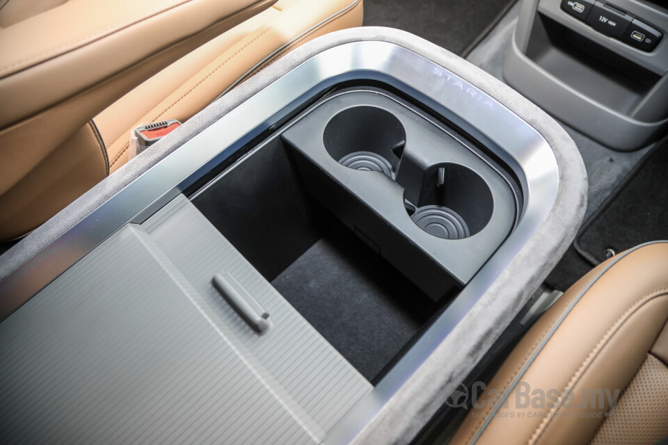 Hyundai Staria US4 (2021) Interior