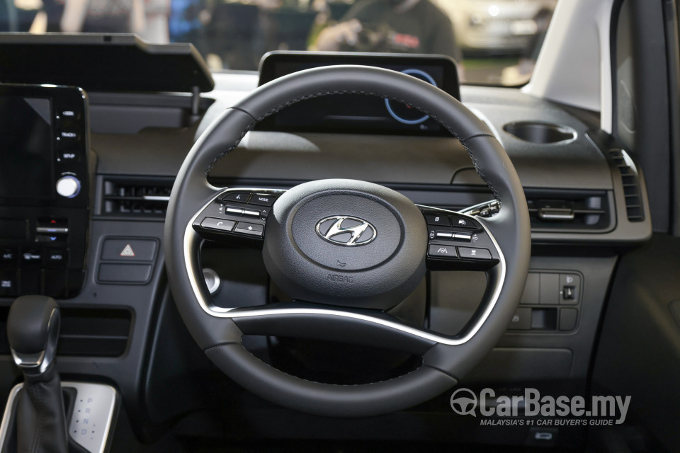 Hyundai Staria US4 (2021) Interior