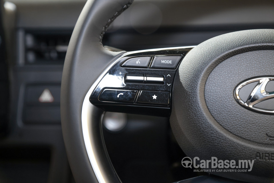 Hyundai Staria US4 (2021) Interior