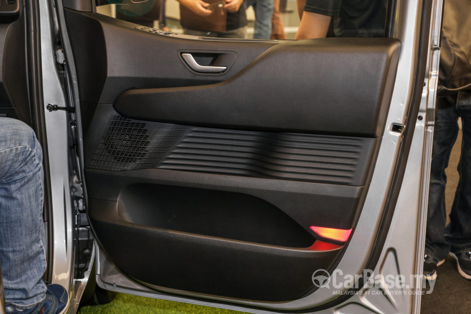 Hyundai Staria US4 (2021) Interior