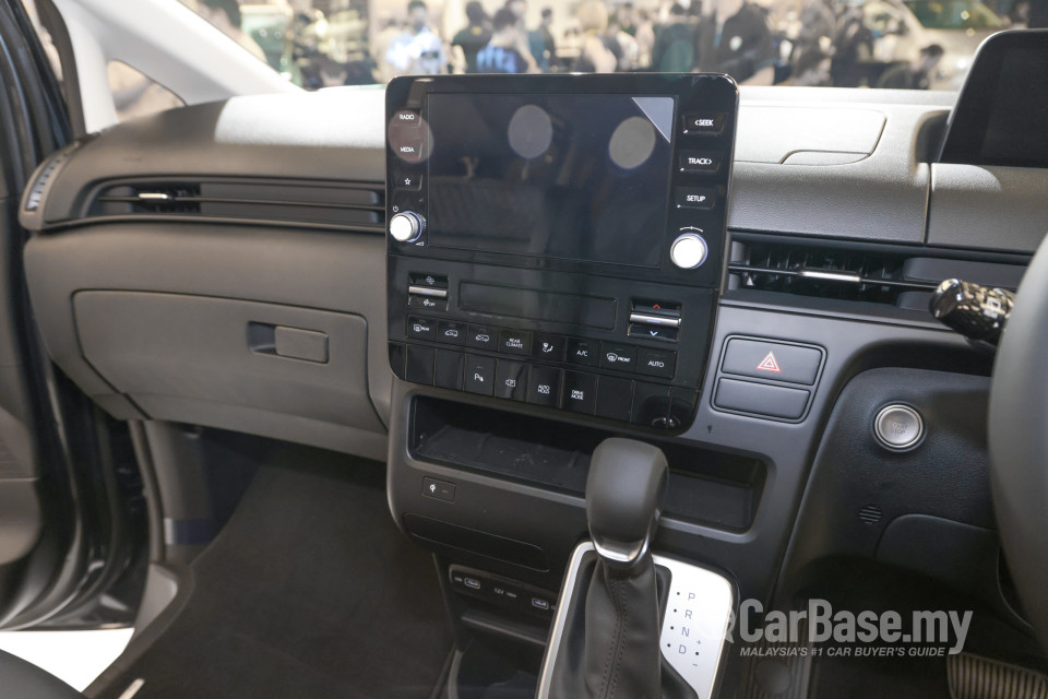 Hyundai Staria US4 (2021) Interior