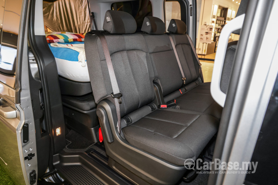 Hyundai Staria US4 (2021) Interior