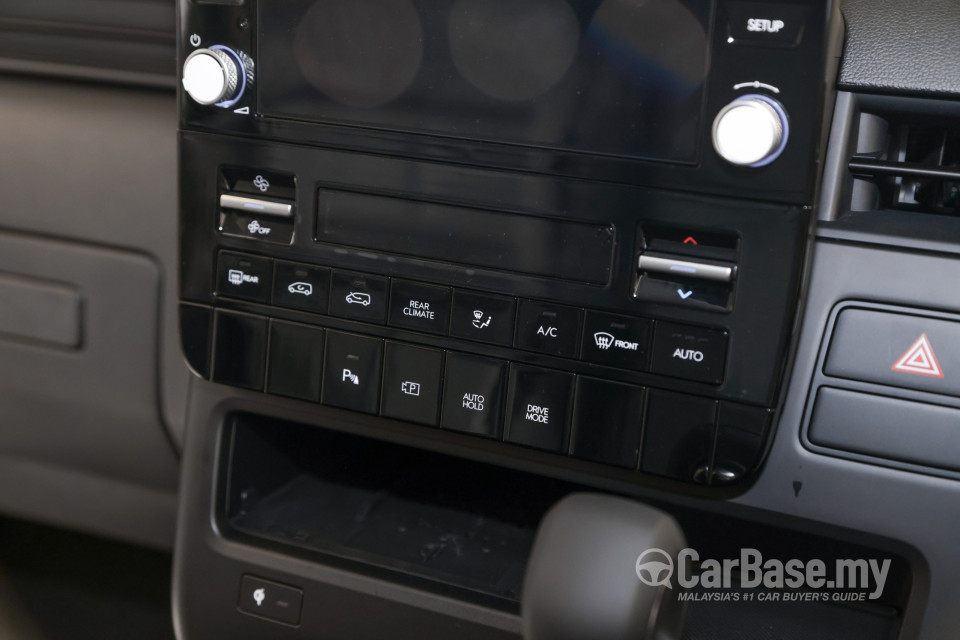 Hyundai Staria US4 (2021) Interior