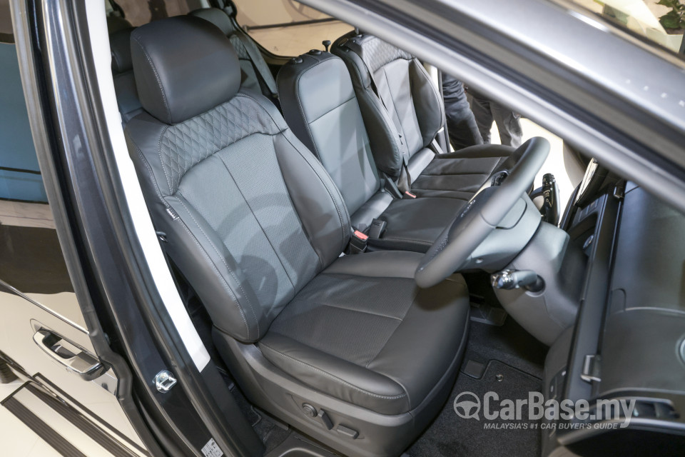 Hyundai Staria US4 (2021) Interior