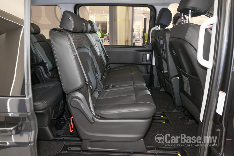 Hyundai Staria US4 (2021) Interior