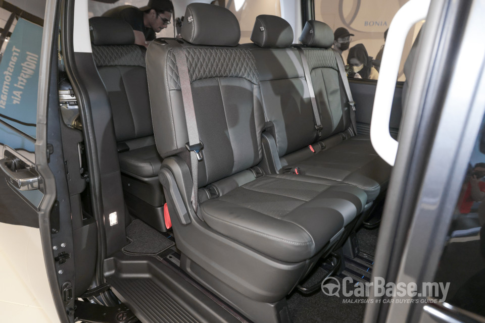 Hyundai Staria US4 (2021) Interior