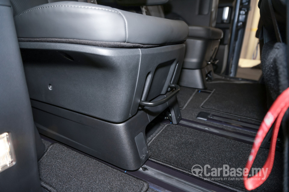 Hyundai Staria US4 (2021) Interior
