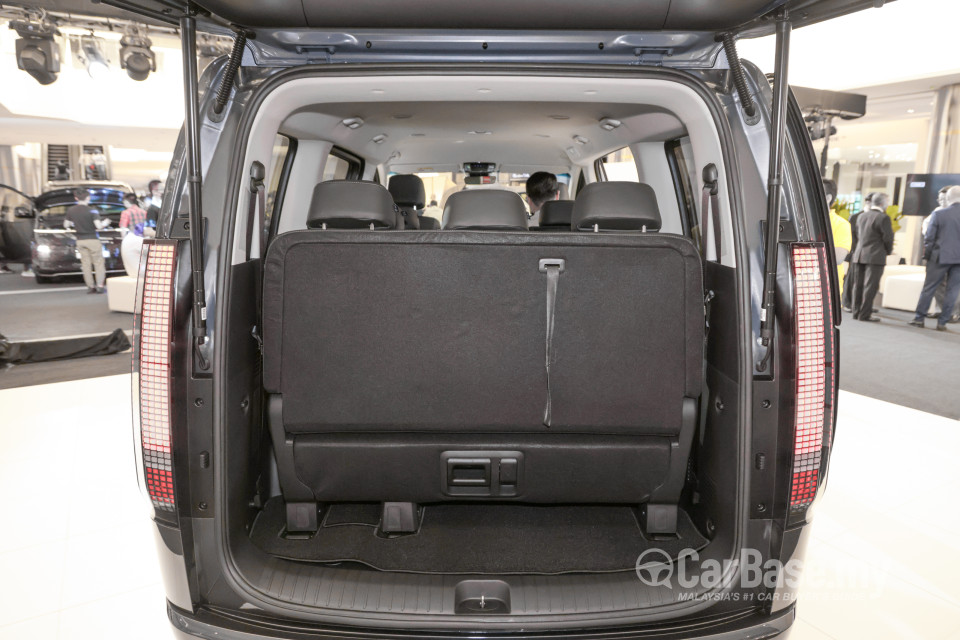 Hyundai Staria US4 (2021) Interior