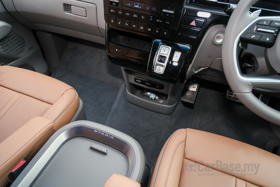 Hyundai Staria US4 (2021) Interior