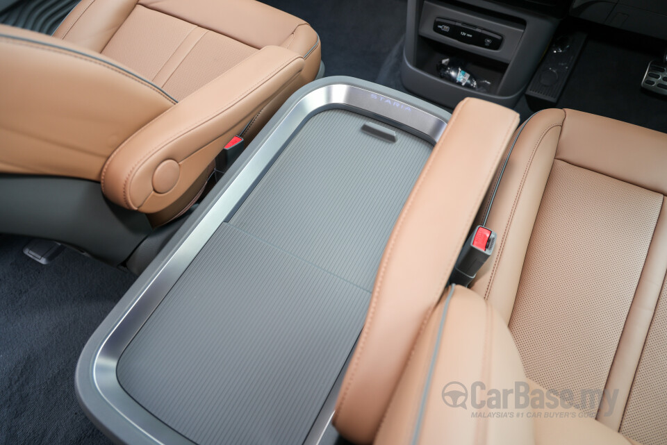 Hyundai Staria US4 (2021) Interior