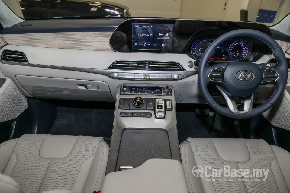 Hyundai Palisade LX2 (2021) Interior