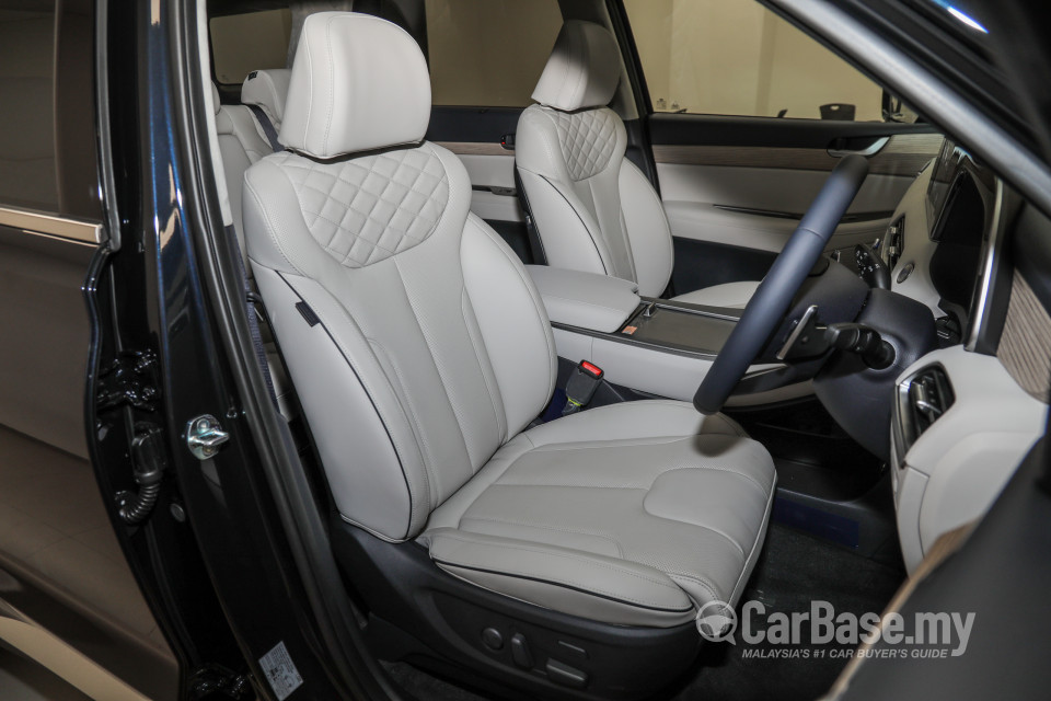 Hyundai Palisade LX2 (2021) Interior