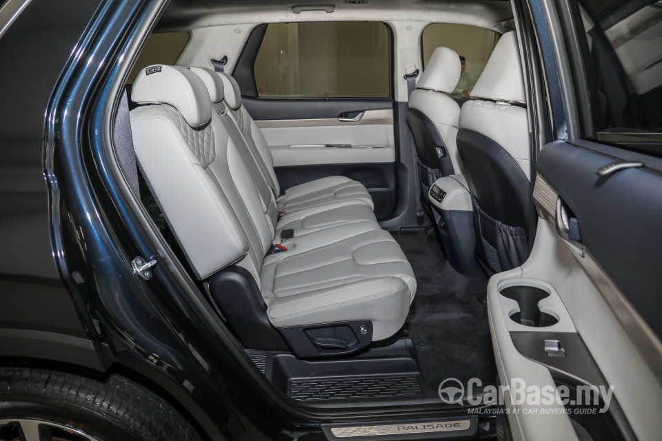 Hyundai Palisade LX2 (2021) Interior