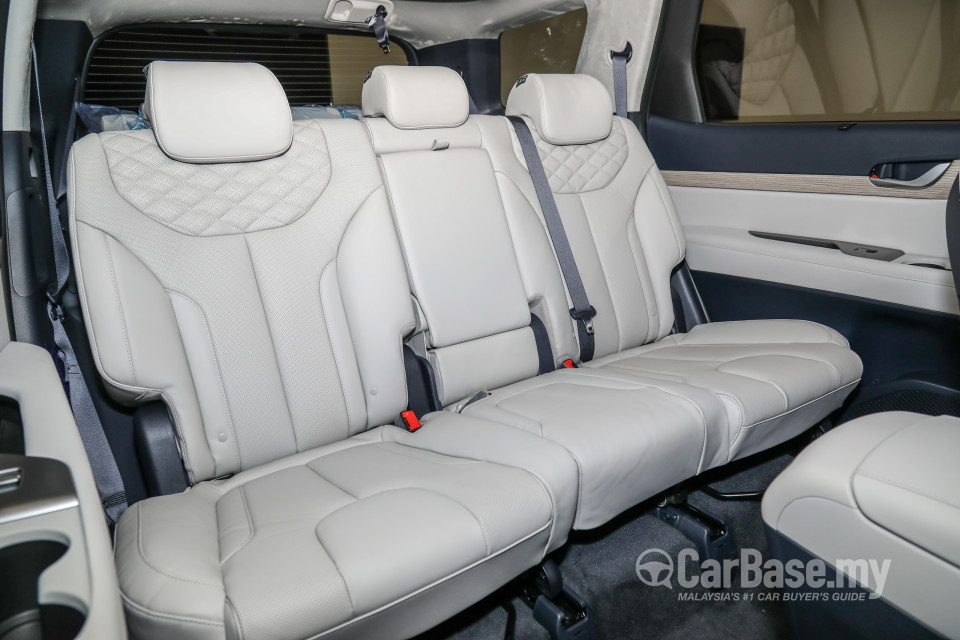 Hyundai Palisade LX2 (2021) Interior