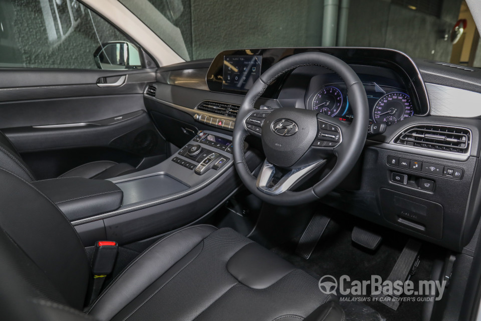 Hyundai Palisade LX2 (2021) Interior