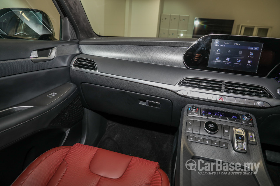 Hyundai Palisade LX2 (2021) Interior