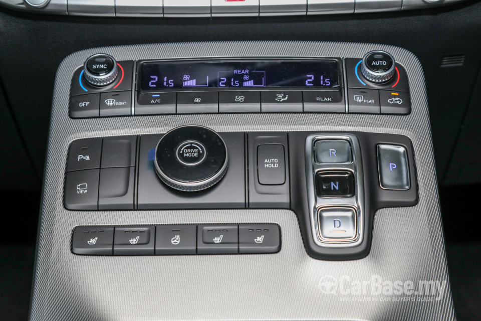 Hyundai Palisade LX2 (2021) Interior