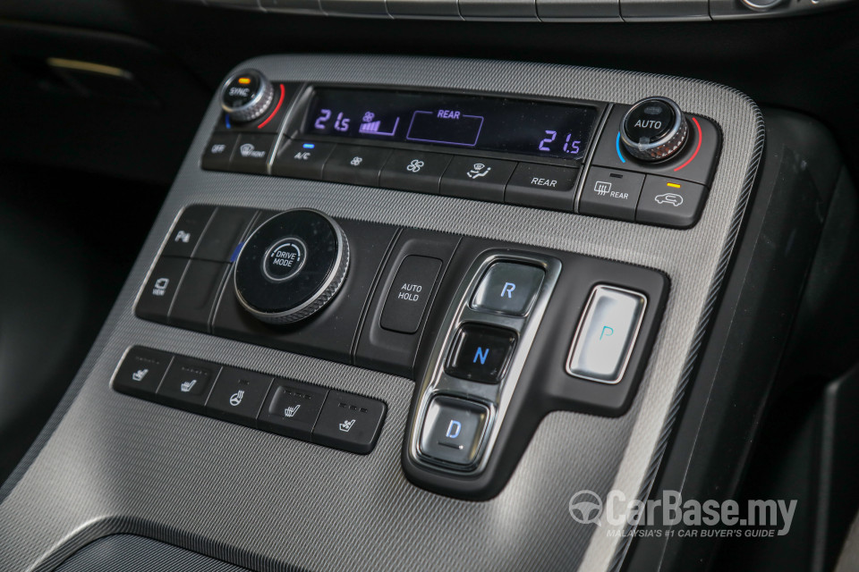 Hyundai Palisade LX2 (2021) Interior
