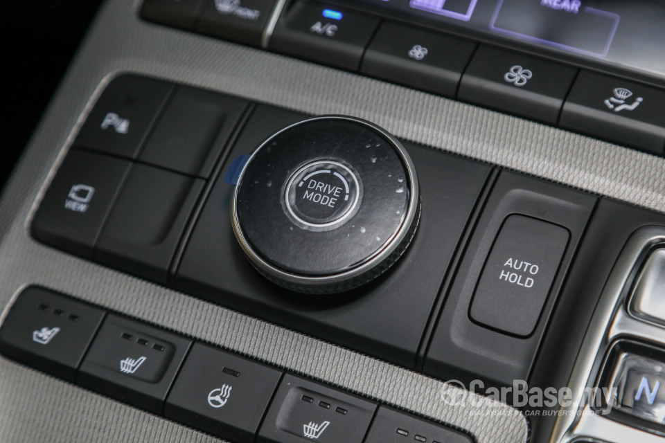 Hyundai Palisade LX2 (2021) Interior