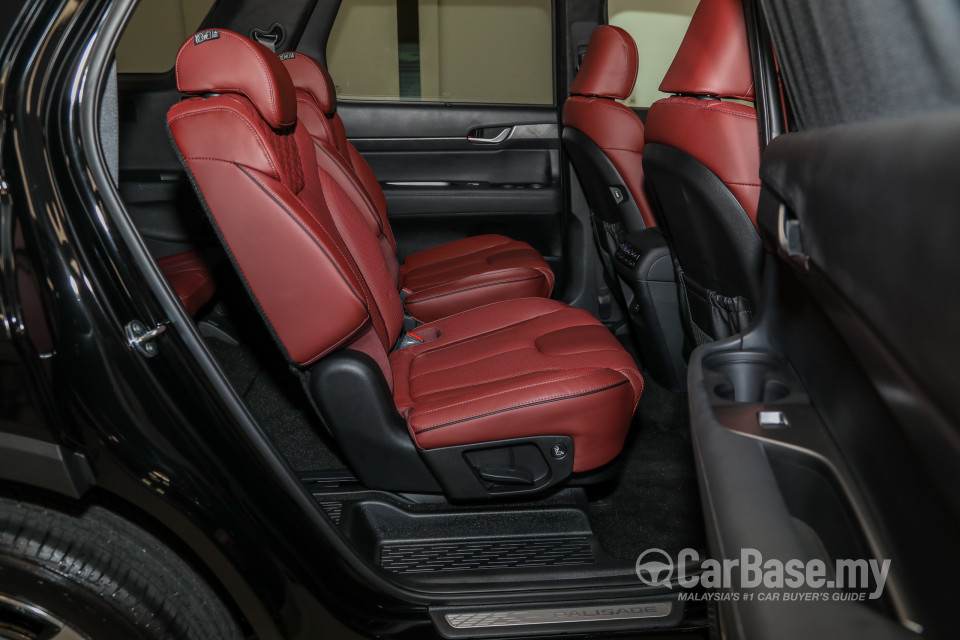 Hyundai Palisade LX2 (2021) Interior