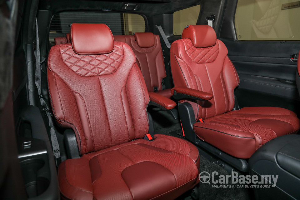 Hyundai Palisade LX2 (2021) Interior