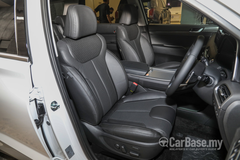 Hyundai Palisade LX2 (2021) Interior