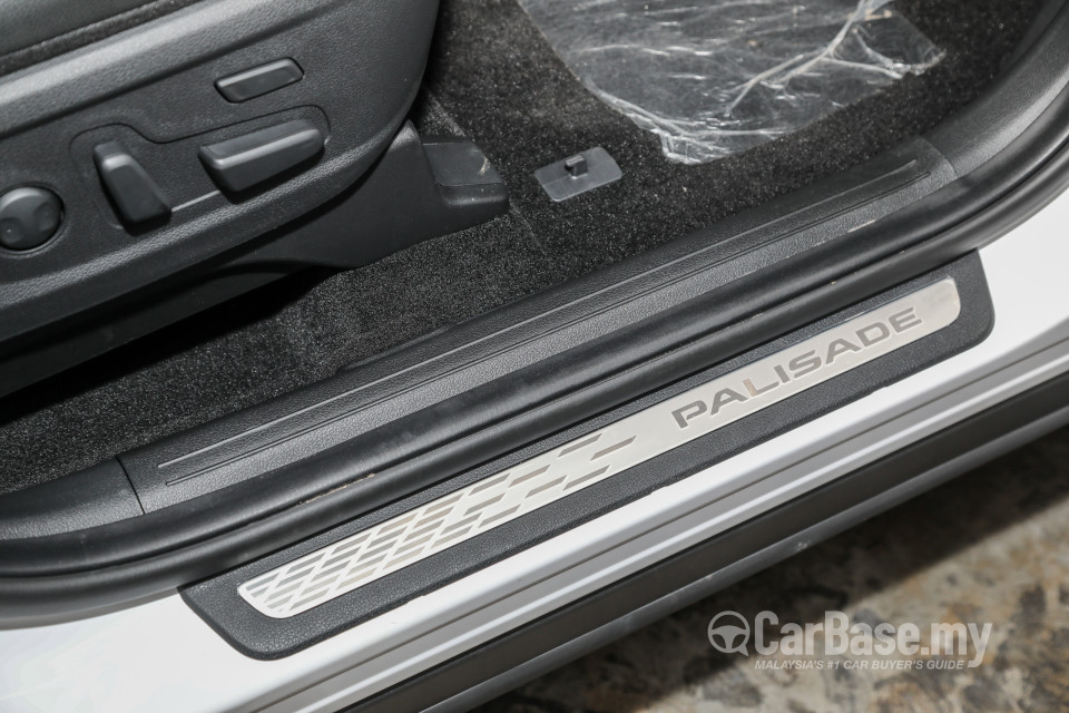 Hyundai Palisade LX2 (2021) Interior