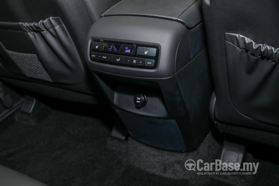 Hyundai Palisade LX2 (2021) Interior