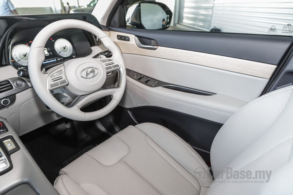 Hyundai Palisade LX2 PE (2023) Interior