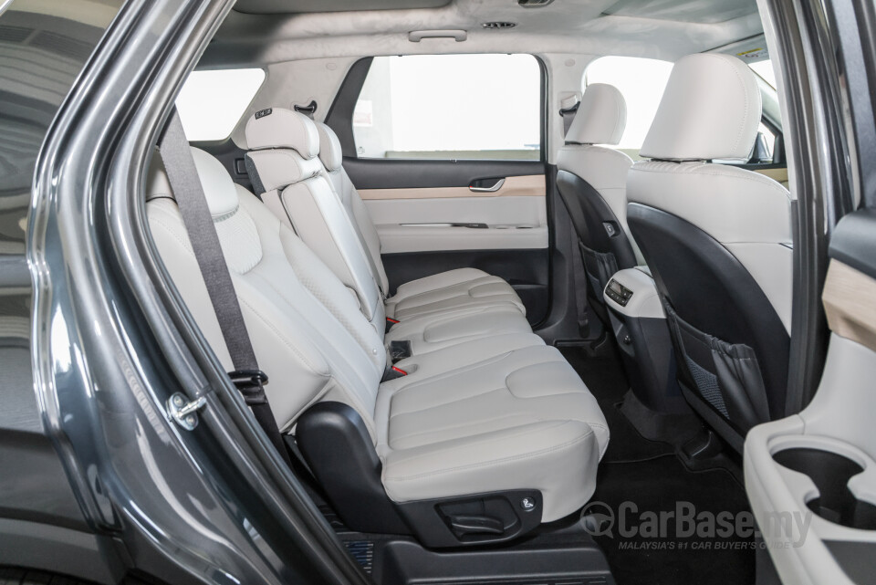 Hyundai Palisade LX2 PE (2023) Interior