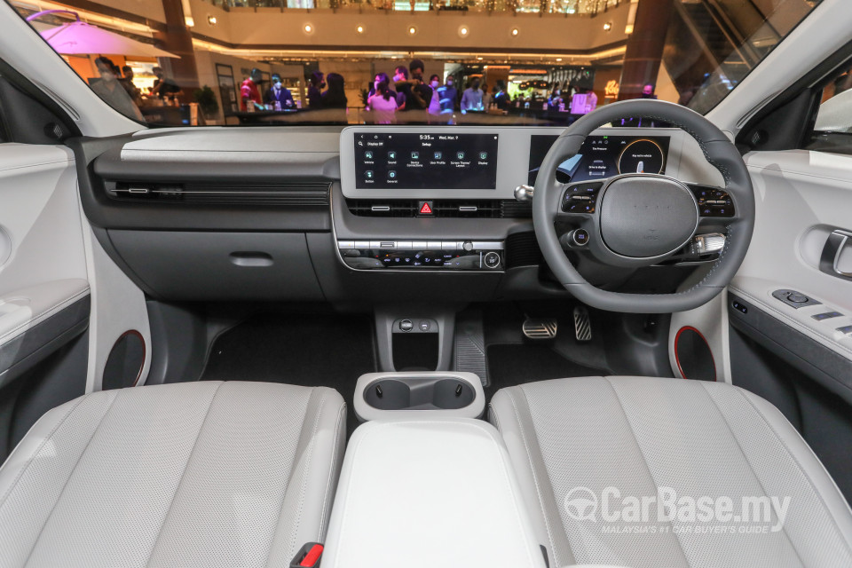 Hyundai Ioniq 5 NE (2022) Interior