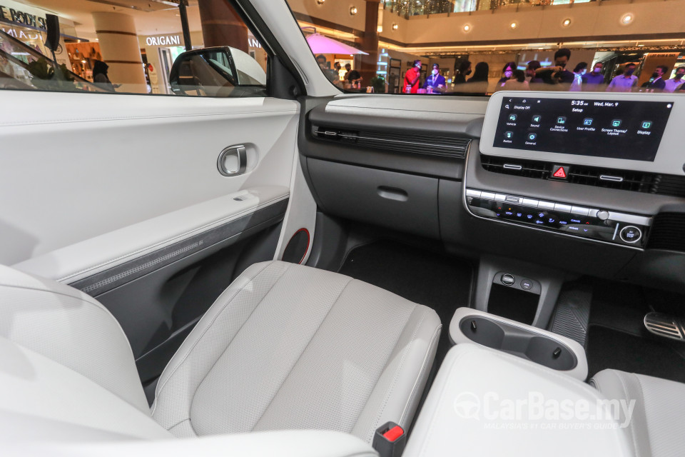Hyundai Ioniq 5 NE (2022) Interior