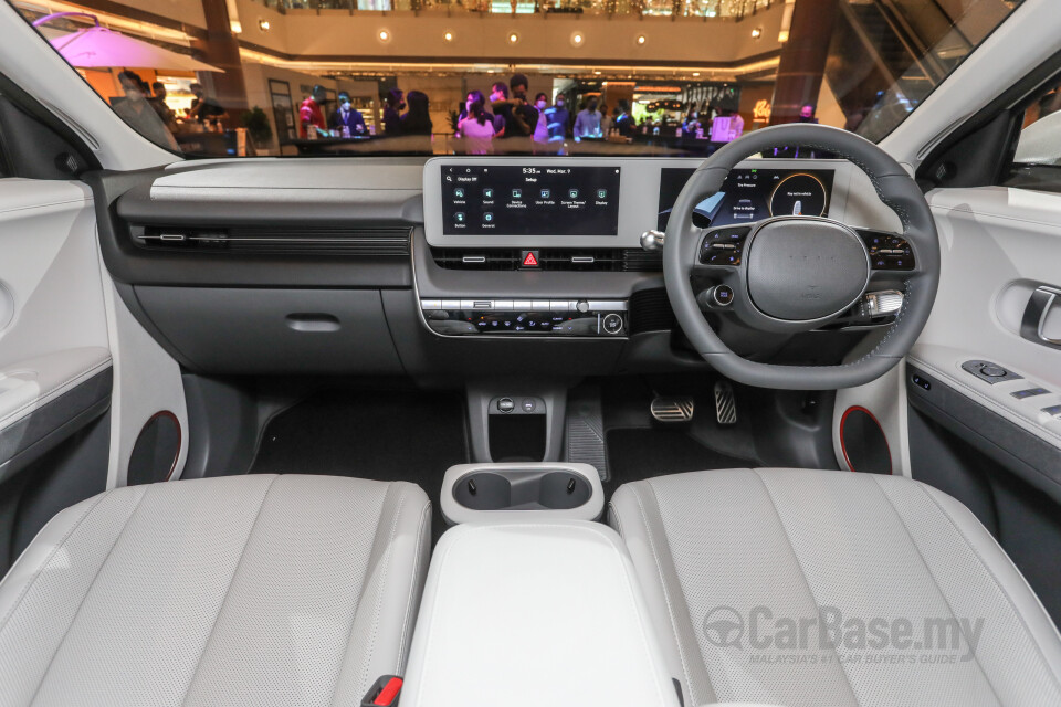 Hyundai Ioniq 5 NE (2022) Interior