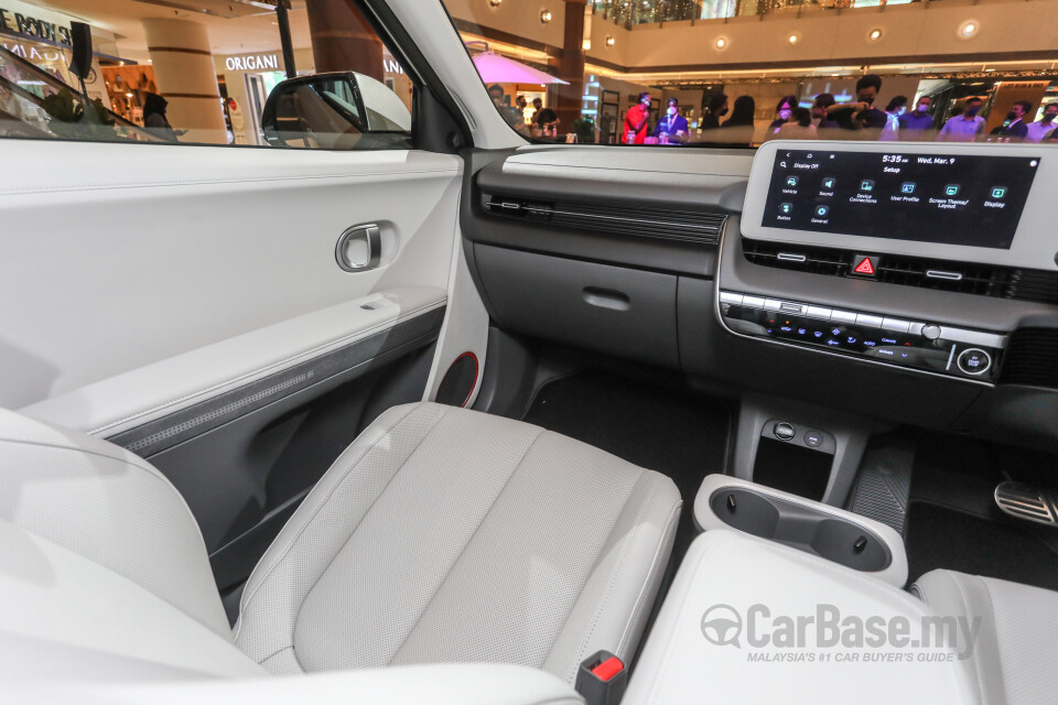 Hyundai Ioniq 5 NE (2022) Interior