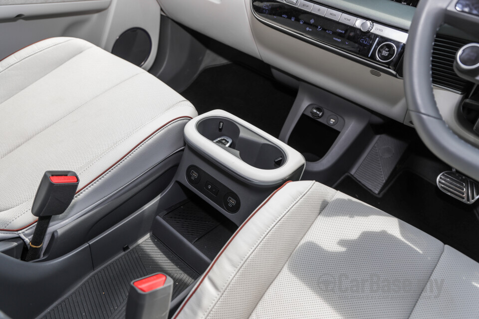 Hyundai Ioniq 5 NE (2022) Interior