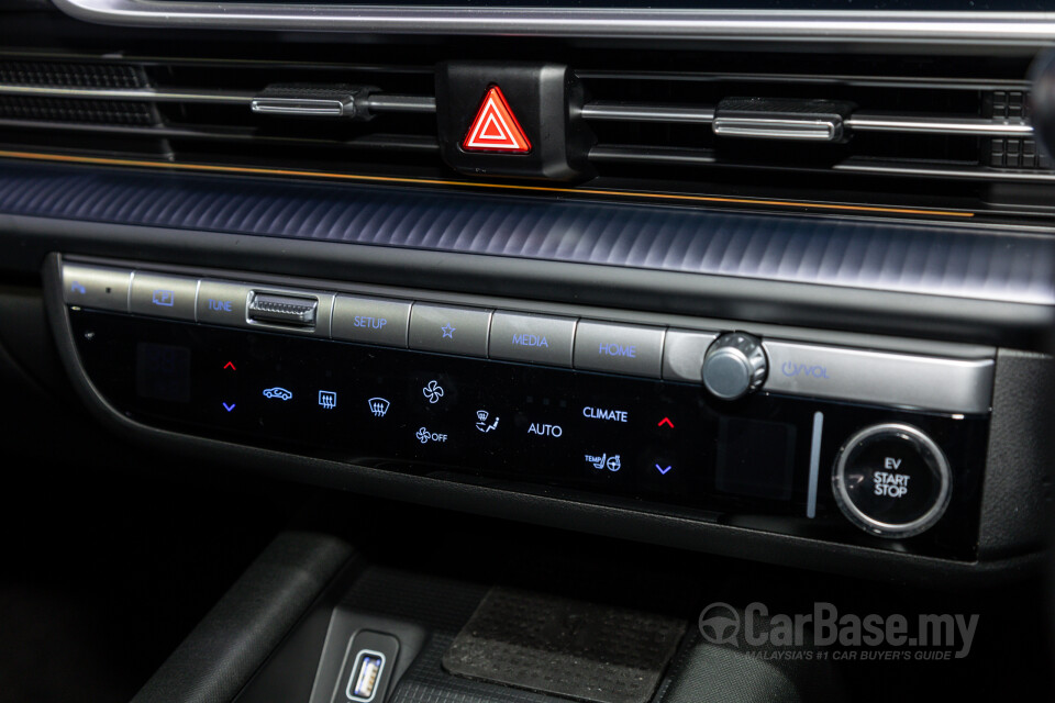Hyundai Ioniq 6 CE (2023) Interior