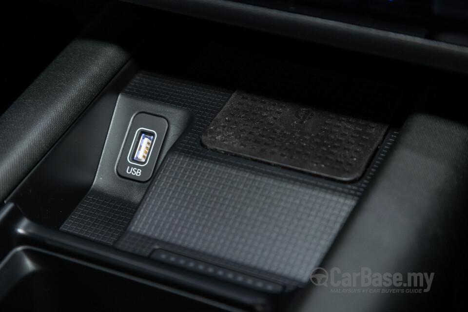 Hyundai Ioniq 6 CE (2023) Interior