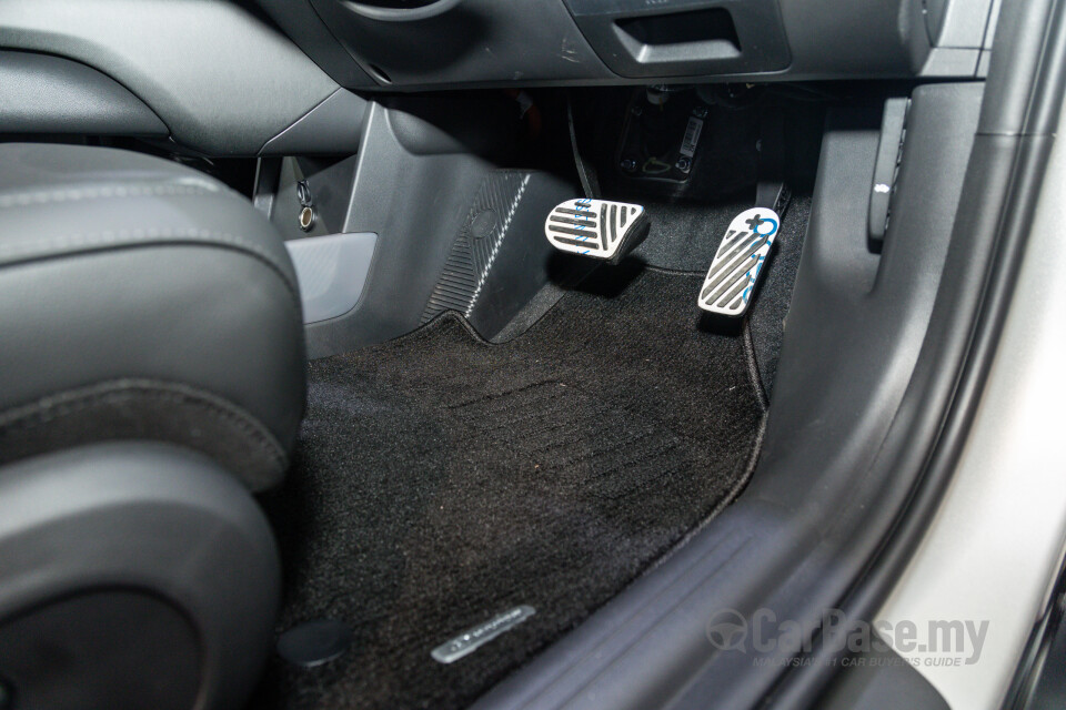 Hyundai Ioniq 6 CE (2023) Interior