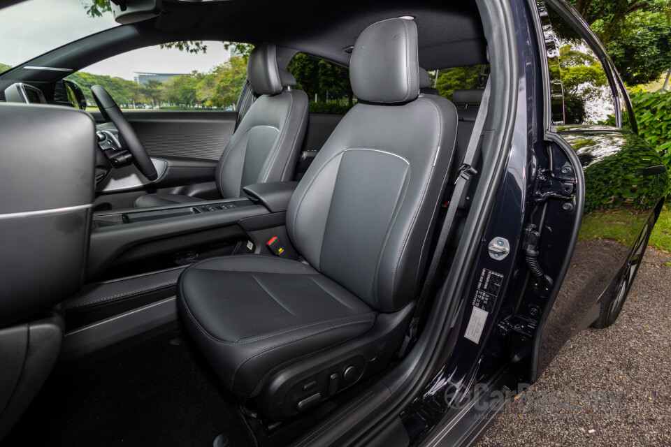 Hyundai Ioniq 6 CE (2023) Interior