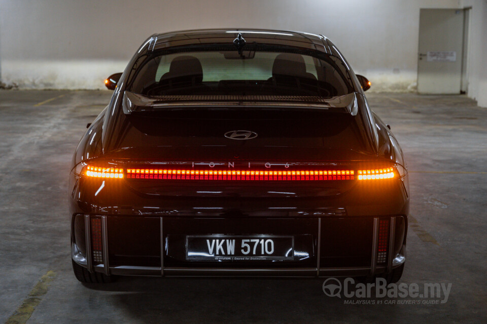 Hyundai Ioniq 6 CE (2023) Interior
