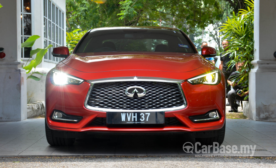 Infiniti Q60 CV37 (2017) Exterior