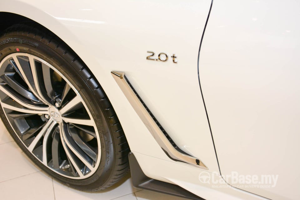 Infiniti Q60 CV37 (2017) Exterior
