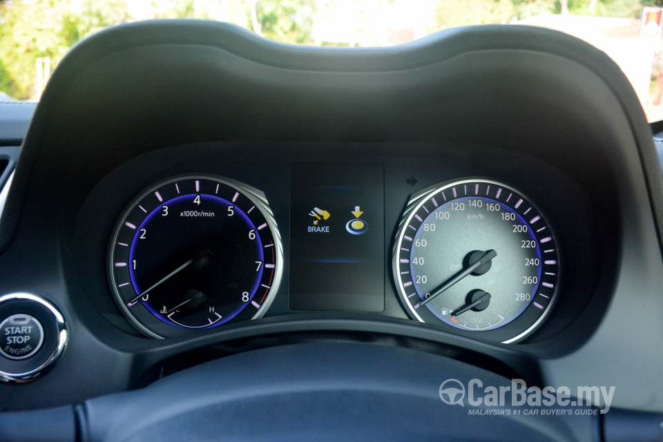 Infiniti Q60 CV37 (2017) Interior