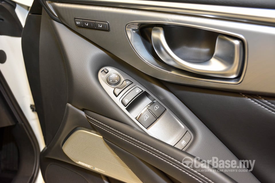 Infiniti Q60 CV37 (2017) Interior
