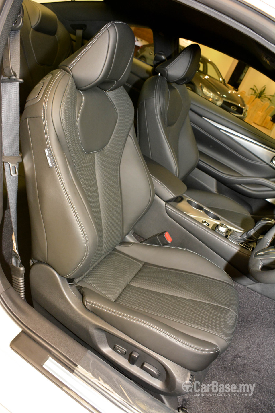 Infiniti Q60 CV37 (2017) Interior