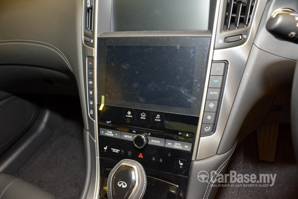 Infiniti Q60 CV37 (2017) Interior