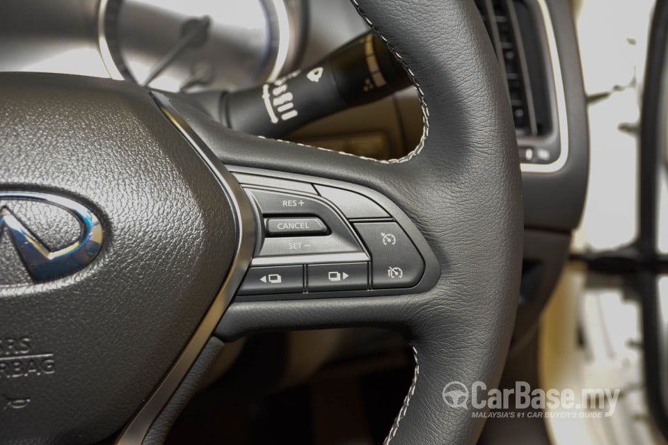 Infiniti Q60 CV37 (2017) Interior