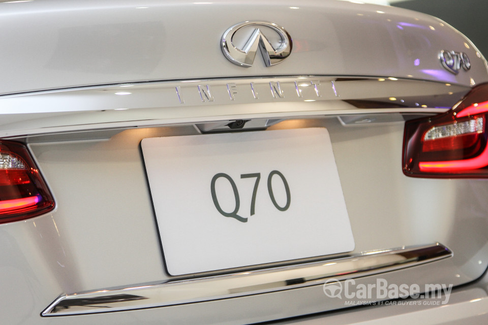 Infiniti Q70 Y51 Facelift (2015) Exterior